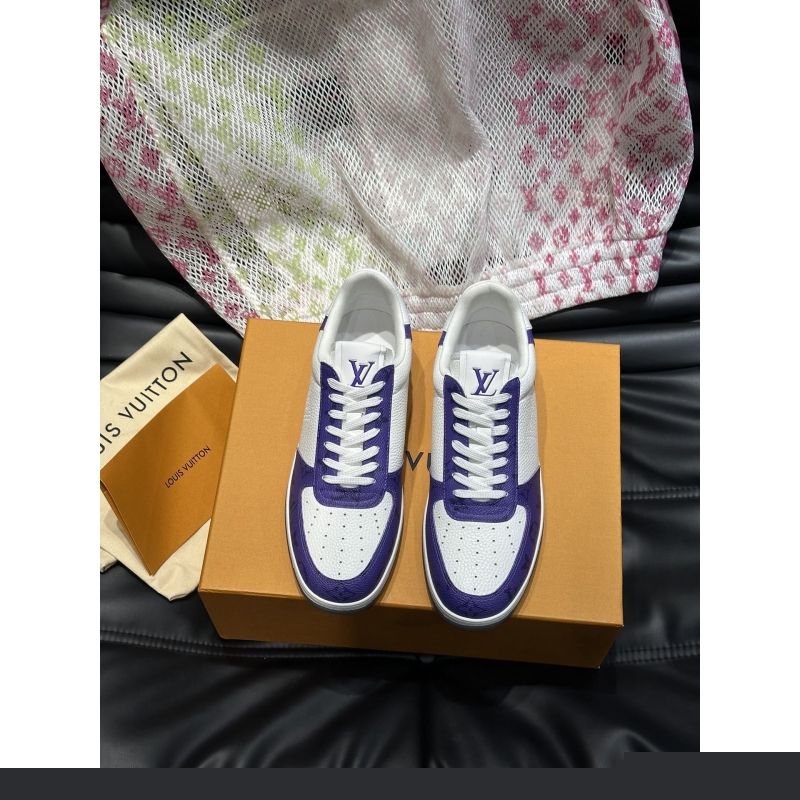 l**is V*t*n sneakers